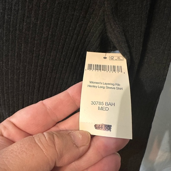 NWT Duluth Women’s SZ Med Long Sleeve  6 Button Ribbed. Stretch Top. Charcoal - Picture 4 of 8